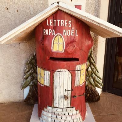 Boite aux lettres papa noel